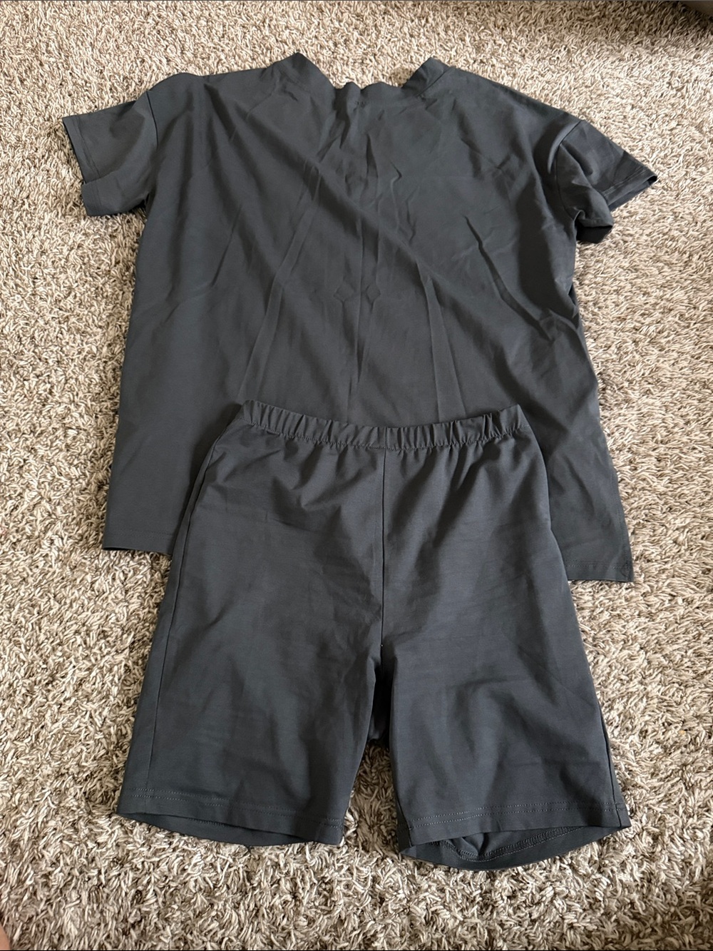 Amazon Women's Grey Reversible Set